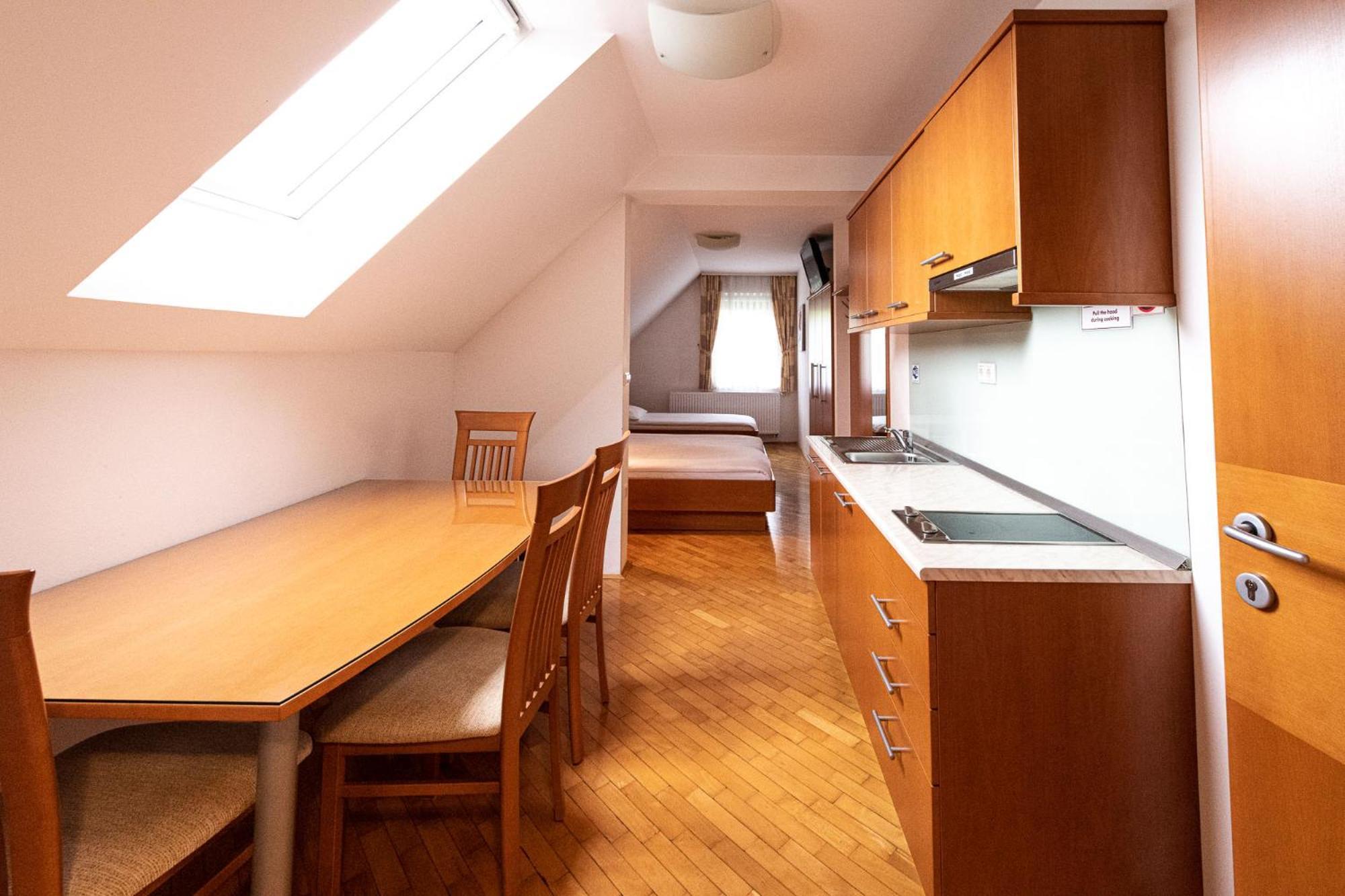 Apartmaji In Sobe Ramar Straza 外观 照片